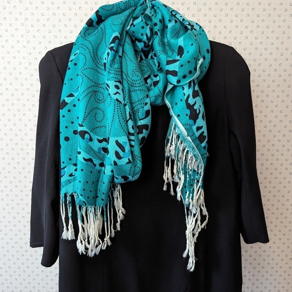 🩵 Pashmina Scarf large wrap turquoise and black design, 70% Pashmina 30% Silk - Picture 6 of 9